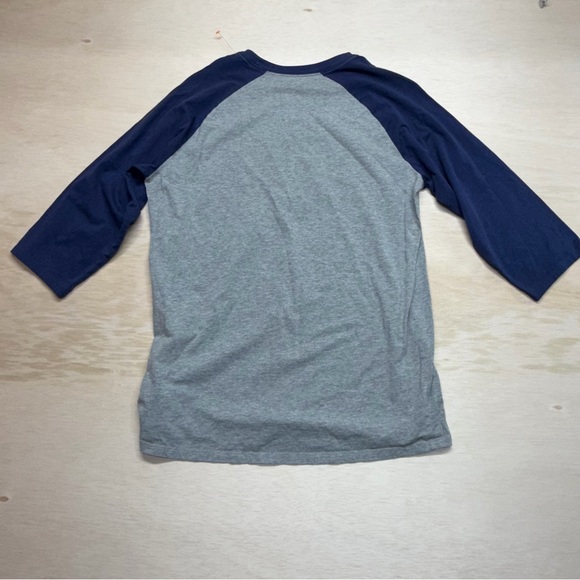 New York Yankees Shirt Mens Large Gray Blue Raglan Sleeve MLB Baseball Nike - Picture 5 of 5